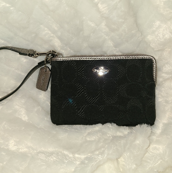 Coach wristlet Black and Silver - Picture 2 of 7